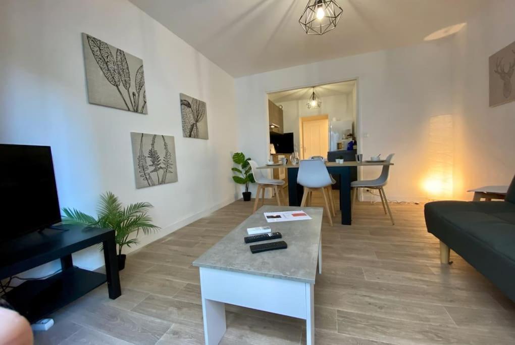 Le Carmen - Terrace - Garage Leilighet Nîmes Eksteriør bilde